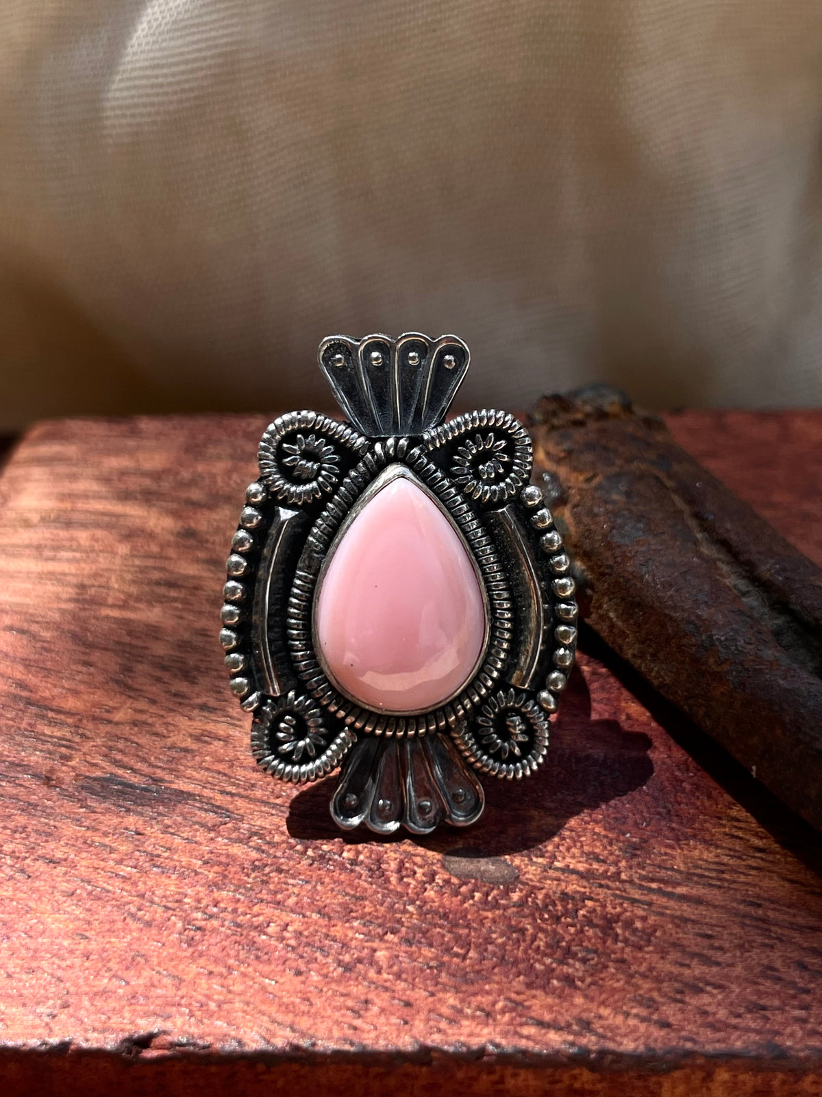 Pink Conch Teardrop Ring | 925 Sterling Silver Size 6.5 E290