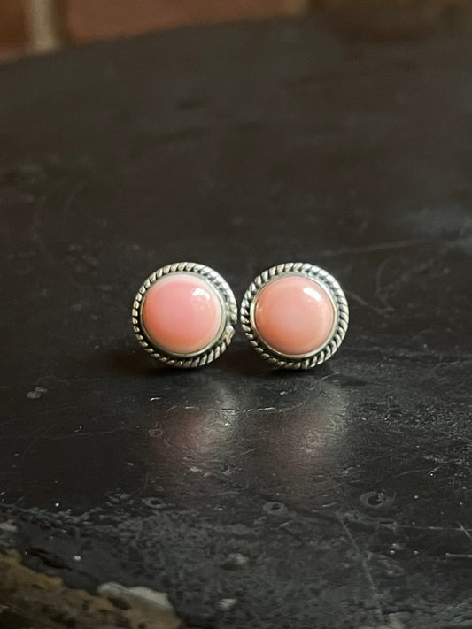 Pink Conch Stud Earrings | 925 Sterling Silver E783