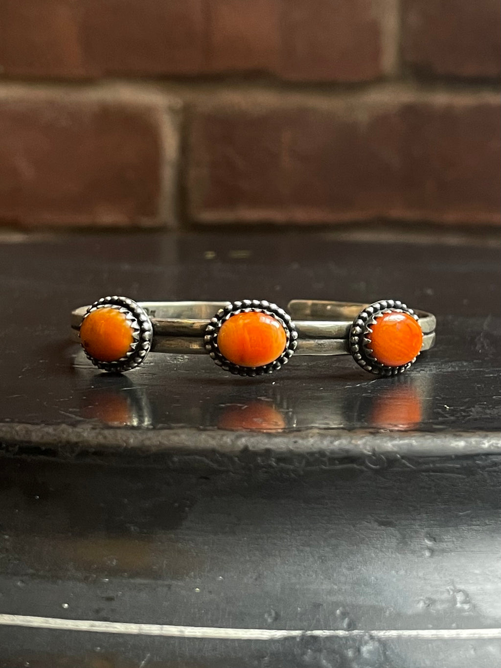 Spiny Oyster Cuff Bracelet | Three Stone Sterling Silver E695