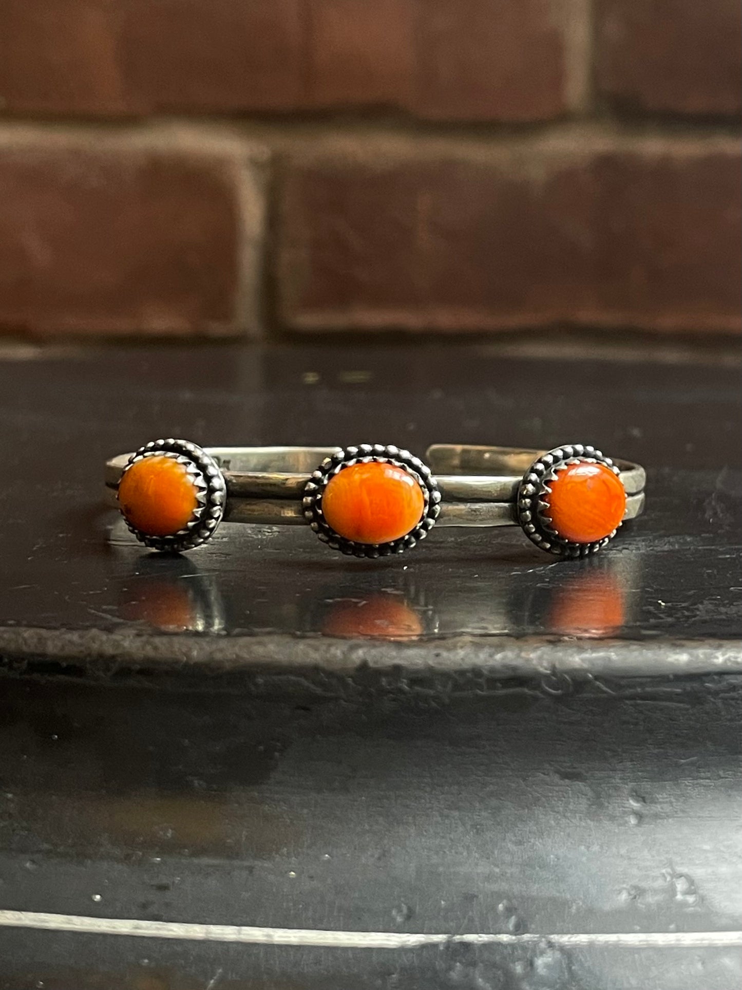 Spiny Oyster Cuff Bracelet | Three Stone Sterling Silver E695