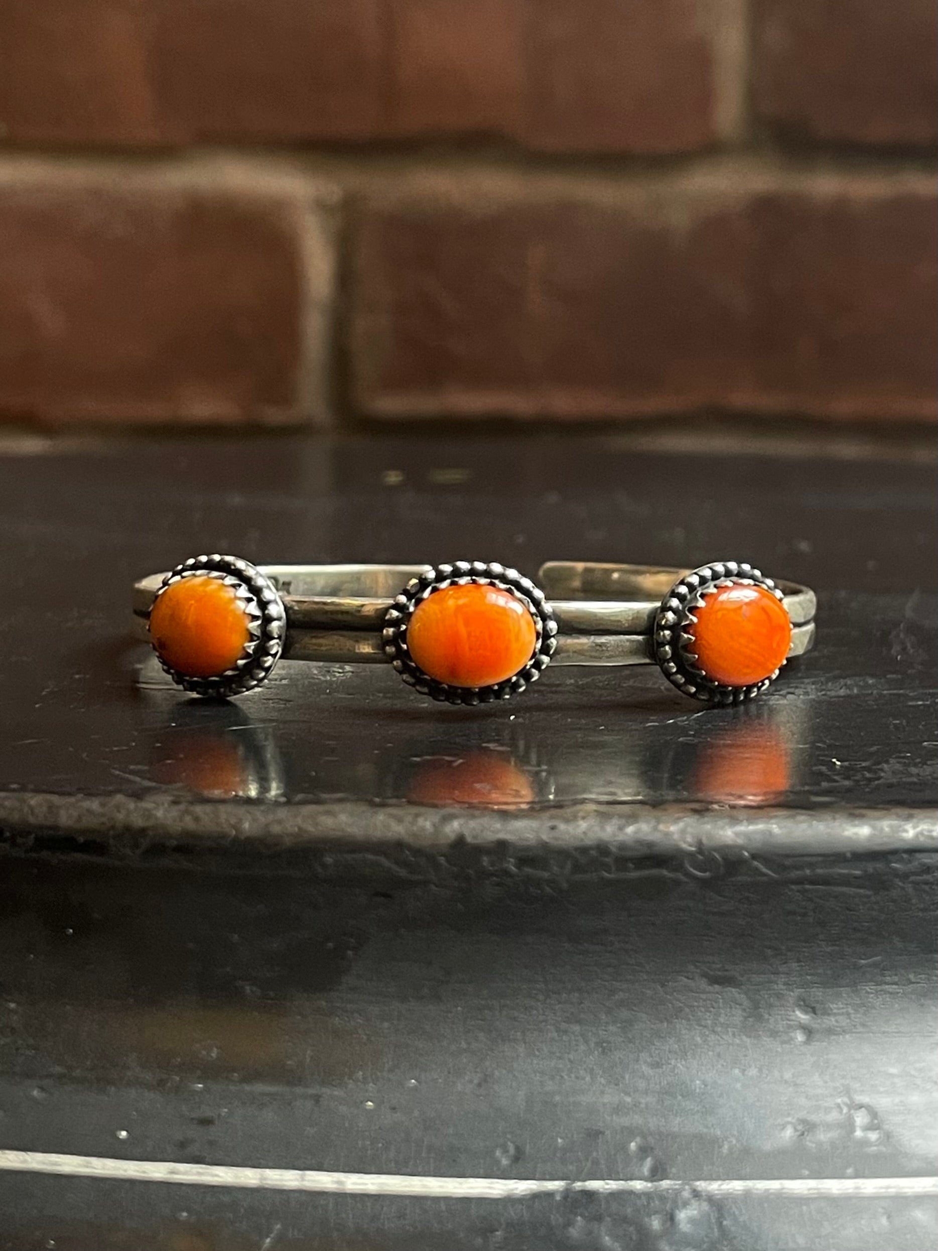 Spiny Oyster Cuff Bracelet | Three Stone Sterling Silver E695