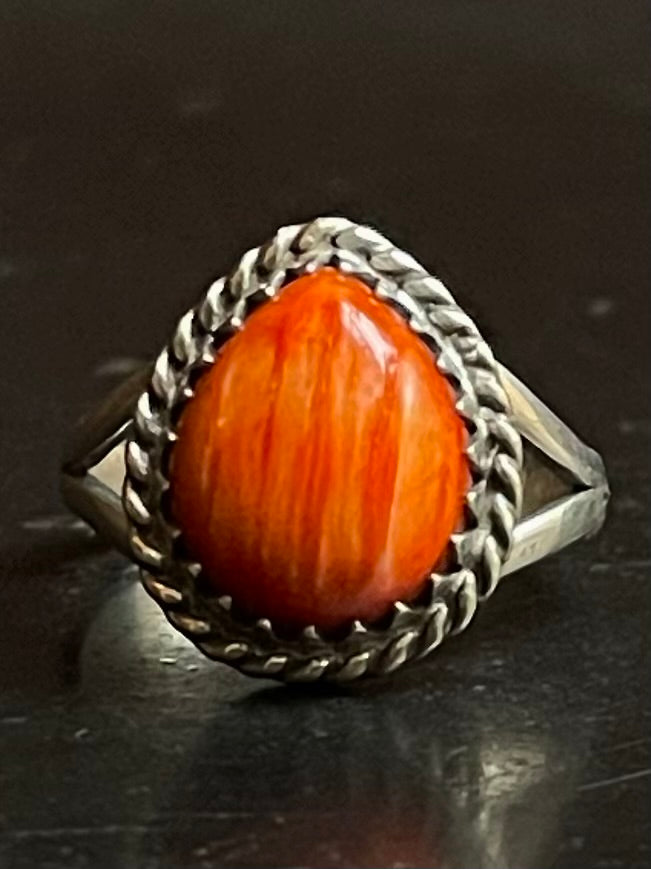 Spiny Oyster Ring Size 7 | 925 Sterling Silver G226