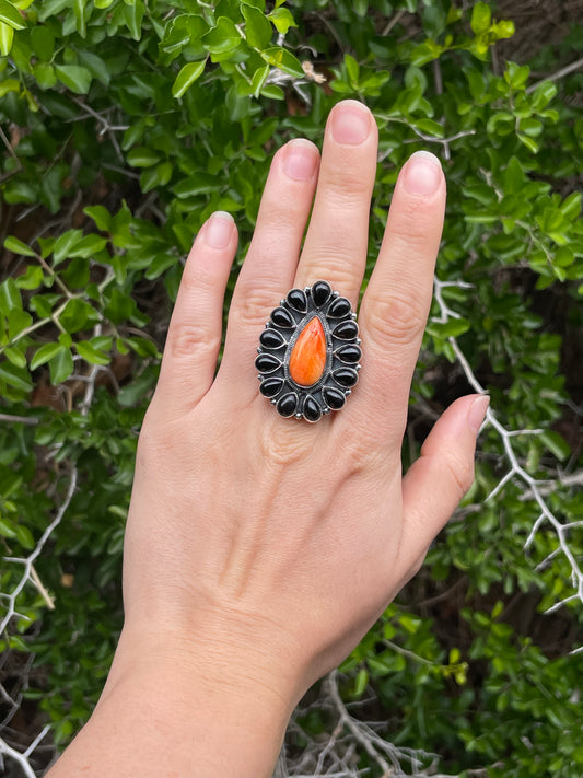 Spiny Oyster Black Onyx Flower Ring Size 7 | 925 Sterling Silver B640