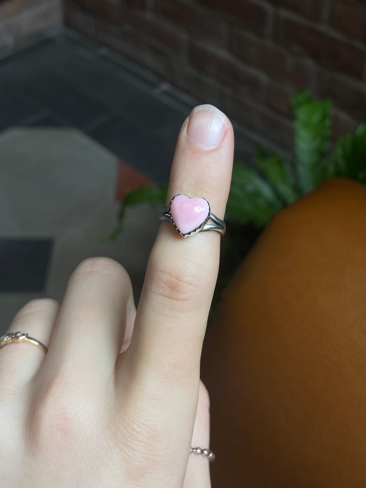 Pink Conch Heart Ring | Sterling Silver | Size 6 | A309