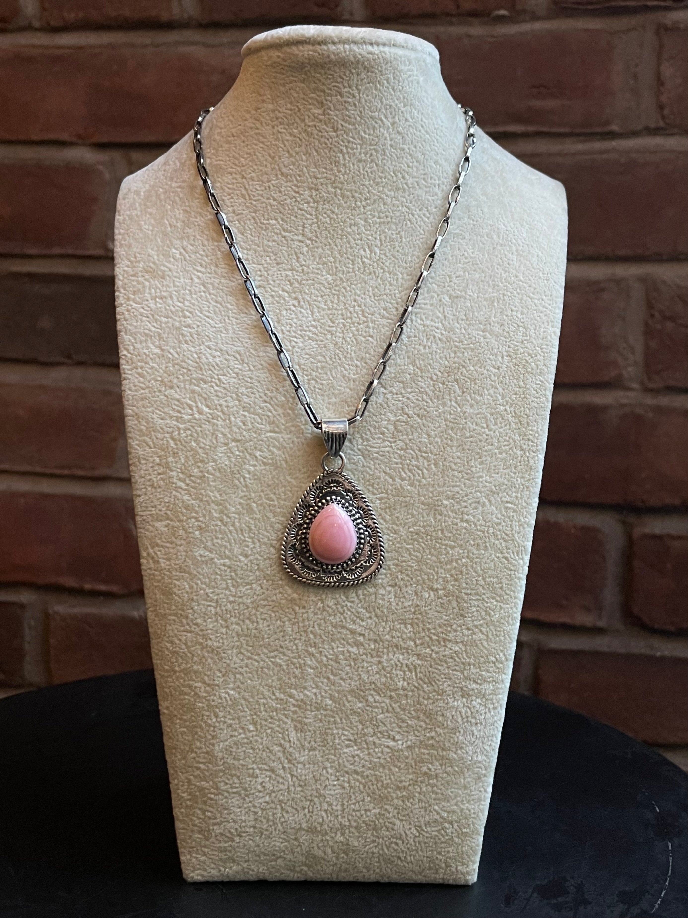 Pink Conch Pendant | 925 Sterling Silver E280