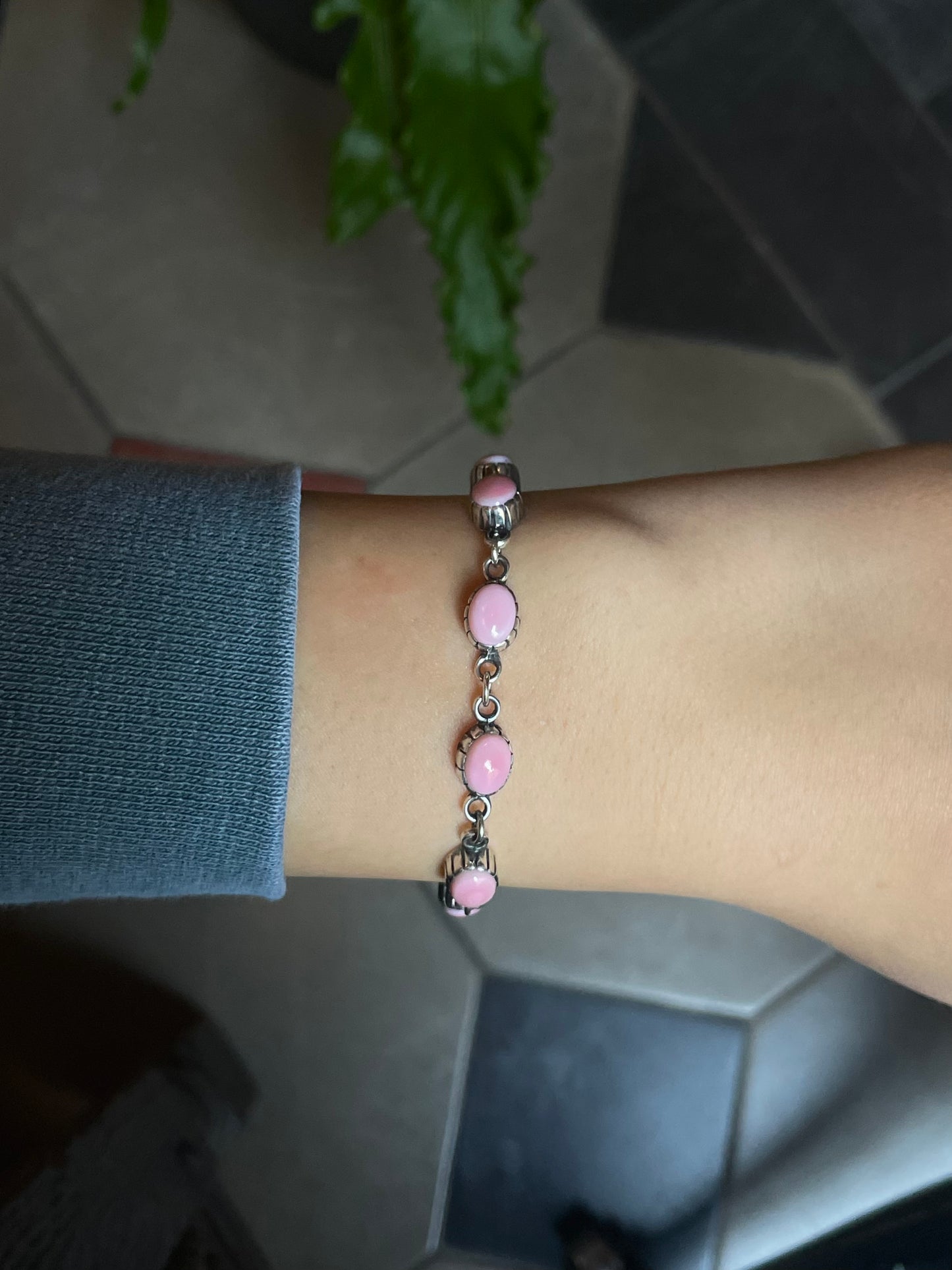 Pink Conch Bracelet | 925 Sterling Silver Link Bracelet E546