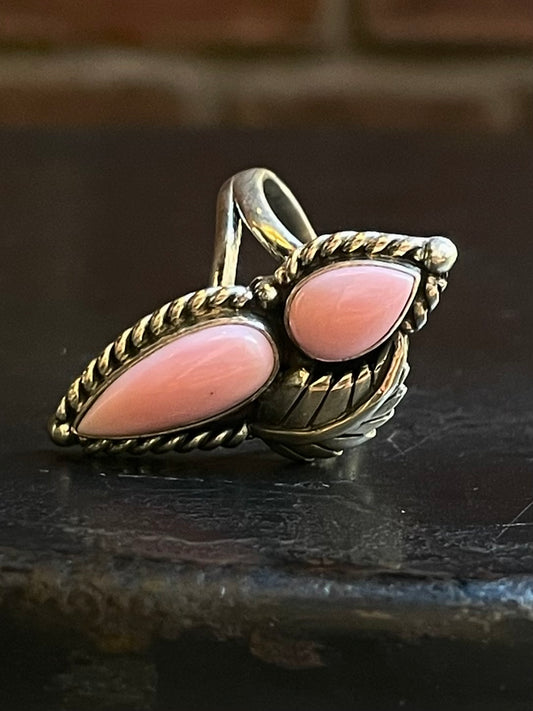 Pink Conch Tear Drop Ring Size 8 | Sterling Silver E899