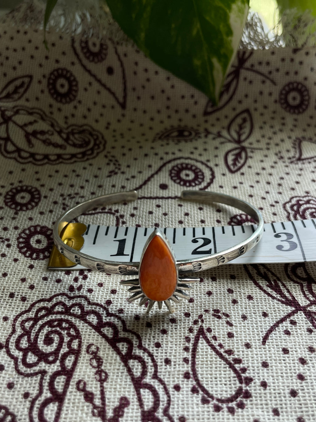 Spiny Oyster Teardrop Cuff Bracelet | 925 Sterling Silver D284