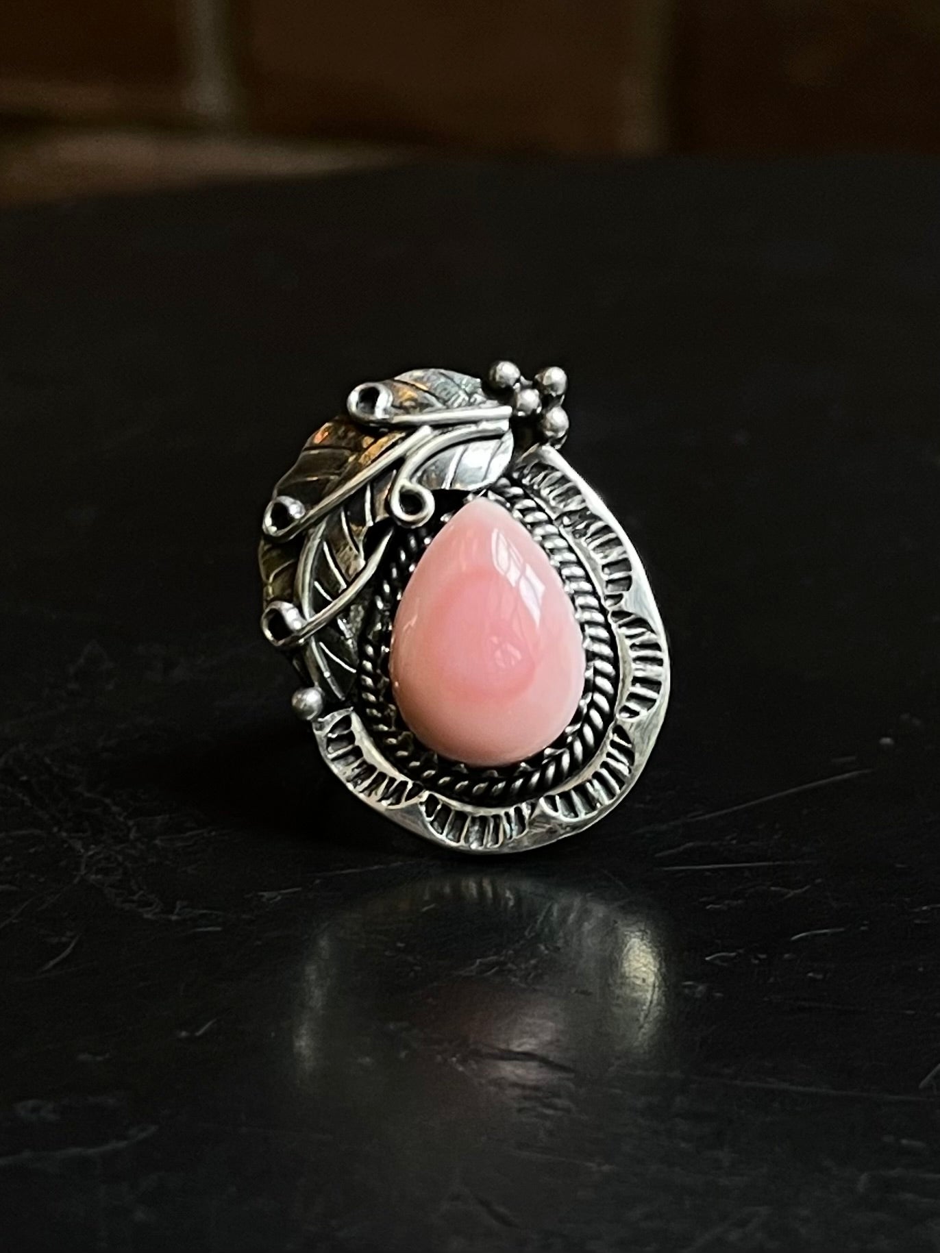 Pink Conch Leaf Ring | Sterling Silver | Size 7.5 | A030