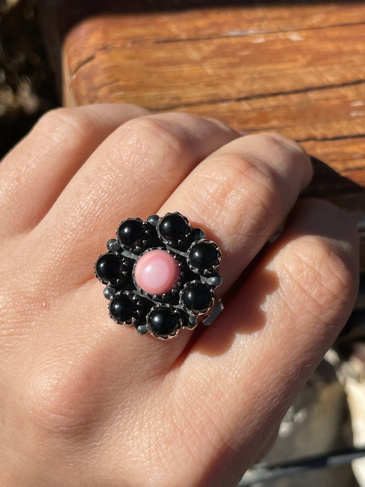 Pink Conch & Black Onyx Ring Size 7 | 925 Sterling Silver B942