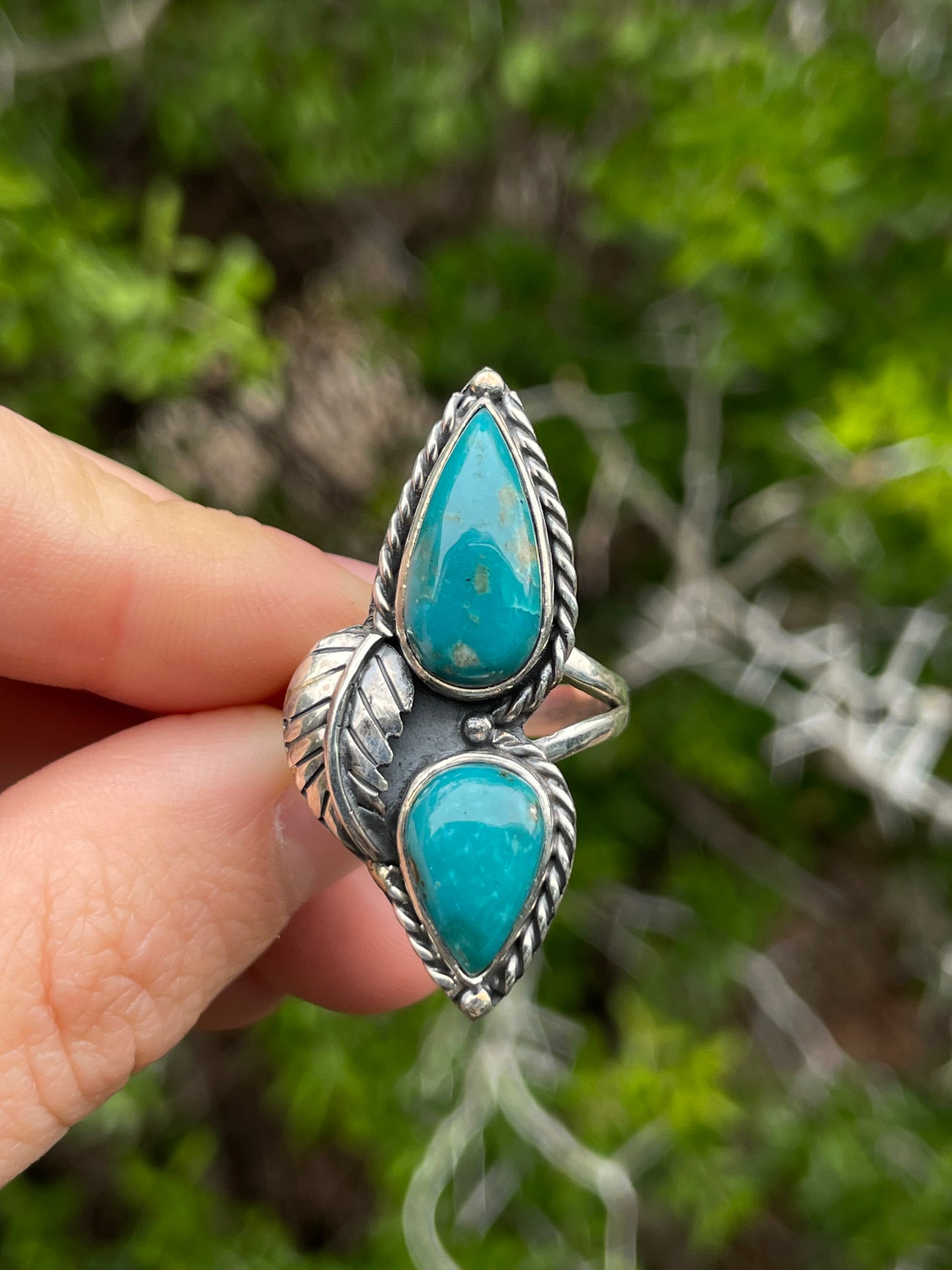Kingman Turquoise Leaf Ring | Sterling Silver | Size 8.5 B763