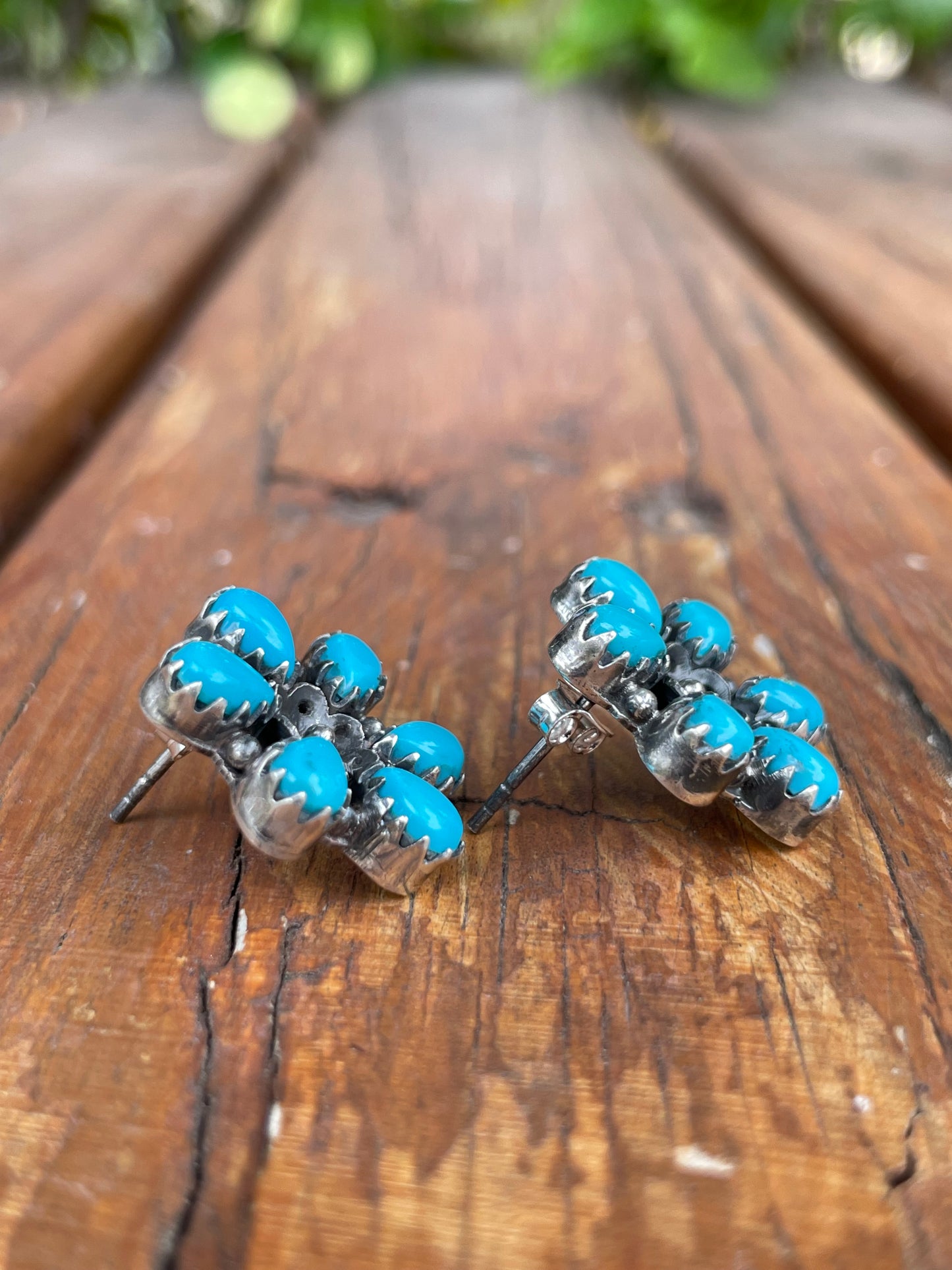 Kingman Turquoise Flower Stud Earrings | 925 Sterling Silver B973