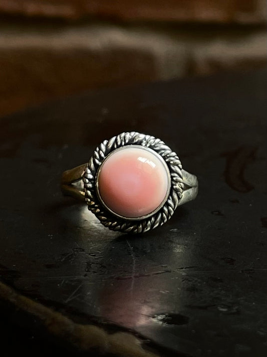 Pink Conch Ring Size 9 | 925 Sterling Silver E756