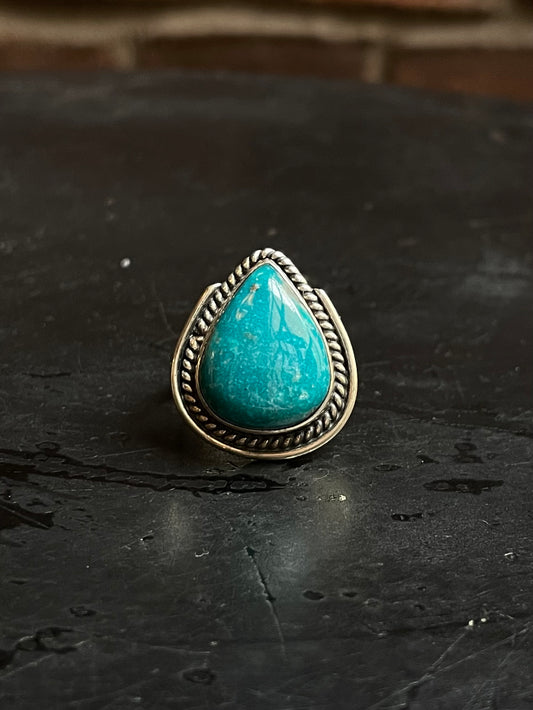 Kingman Turquoise Teardrop Ring Size 9 | 925 Sterling Silver Southwest E153