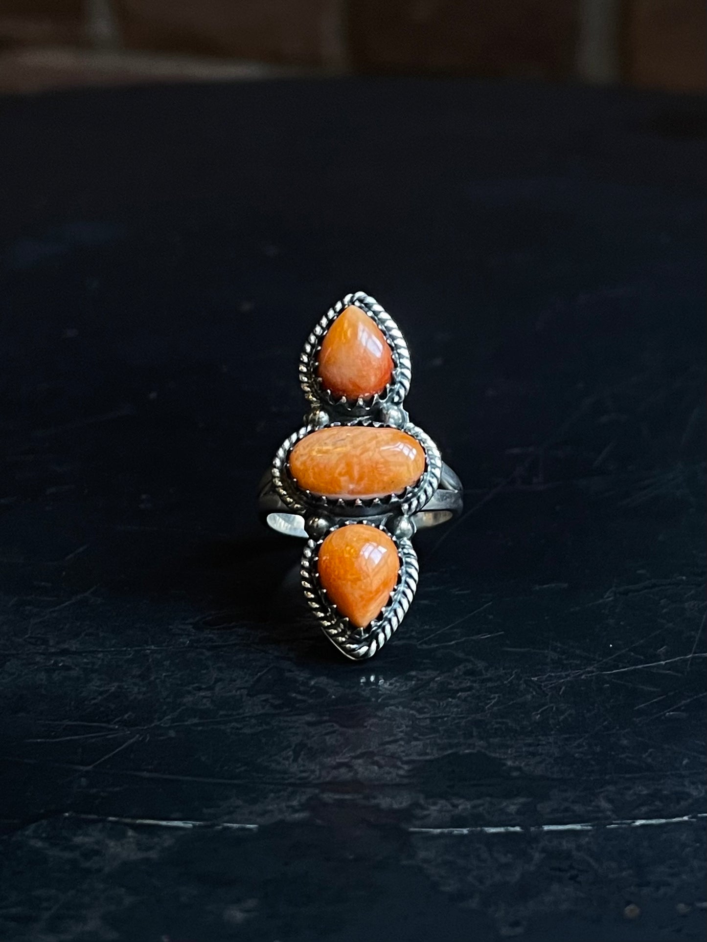 Spiny Oyster Triple Stone Ring | 925 Sterling Silver Size 7 E478