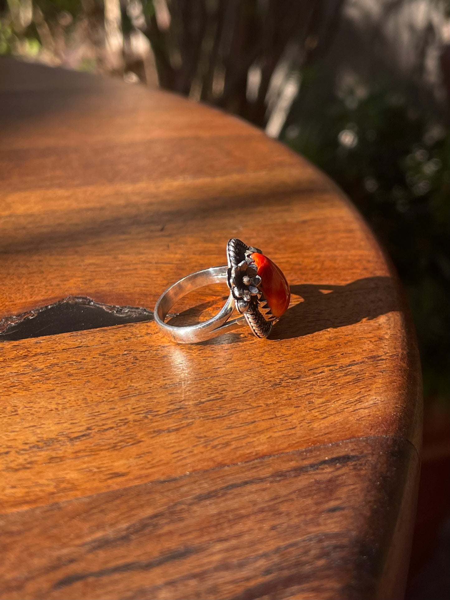 Spiny Oyster Floral Ring Size 7 | 925 Sterling Silver C887