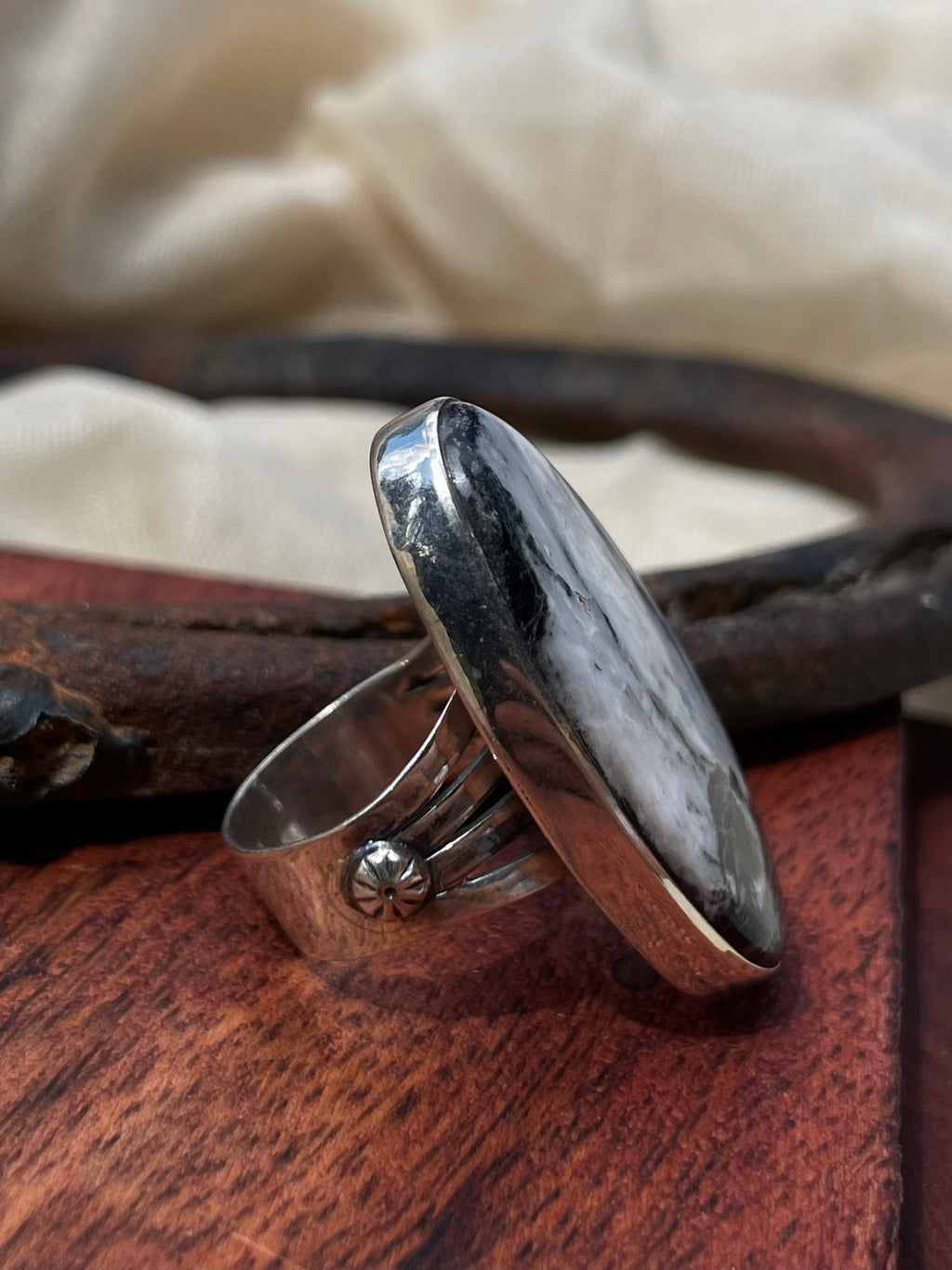 White Buffalo Ring | Sterling Silver | Size 6 C596