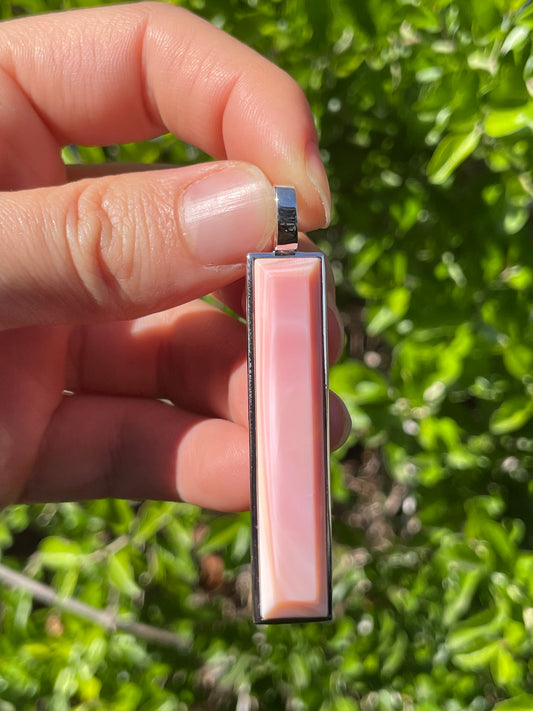 Pink Conch Bar Pendant | 925 Sterling Silver B604