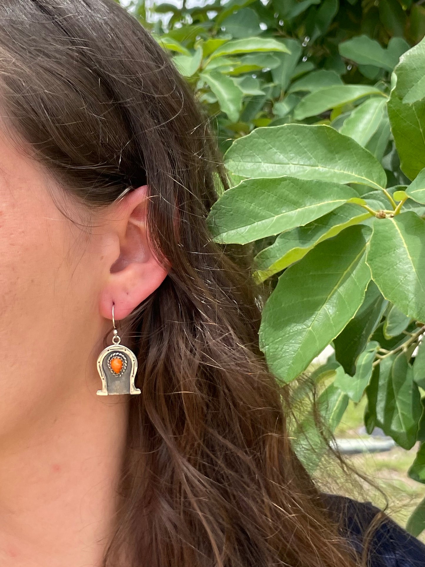 Spiny Oyster Horse Shoe Hook Earrings | 925 Sterling Silver D190