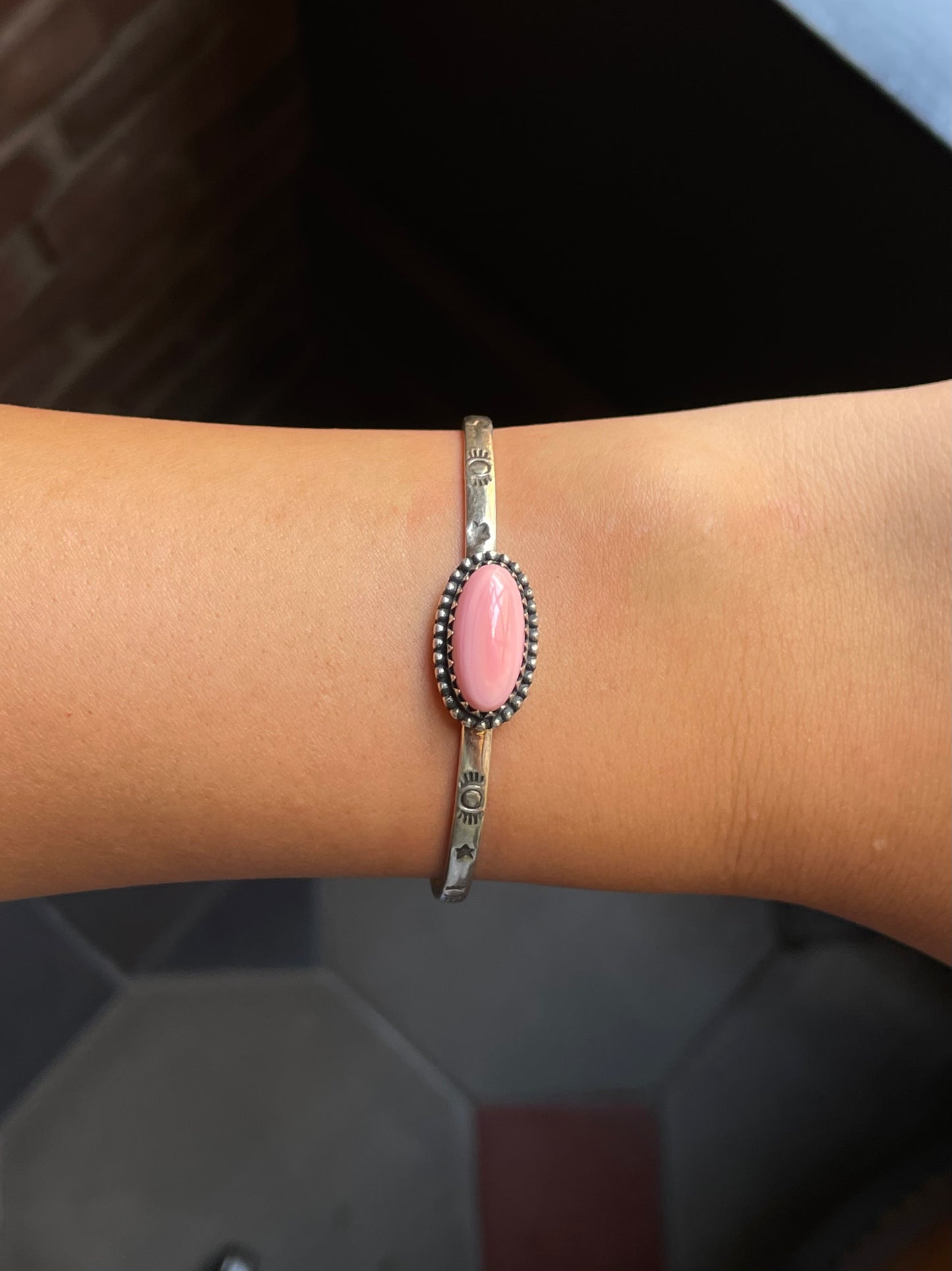 Pink Conch Cuff Bracelet | 925 Sterling Silver E969