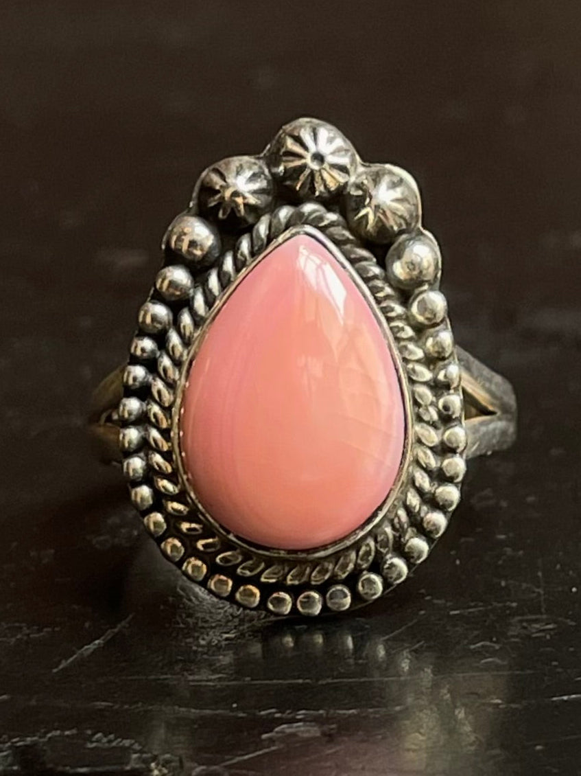 Pink Conch Tear Drop Ring Size 8 | 925 Sterling Silver G137