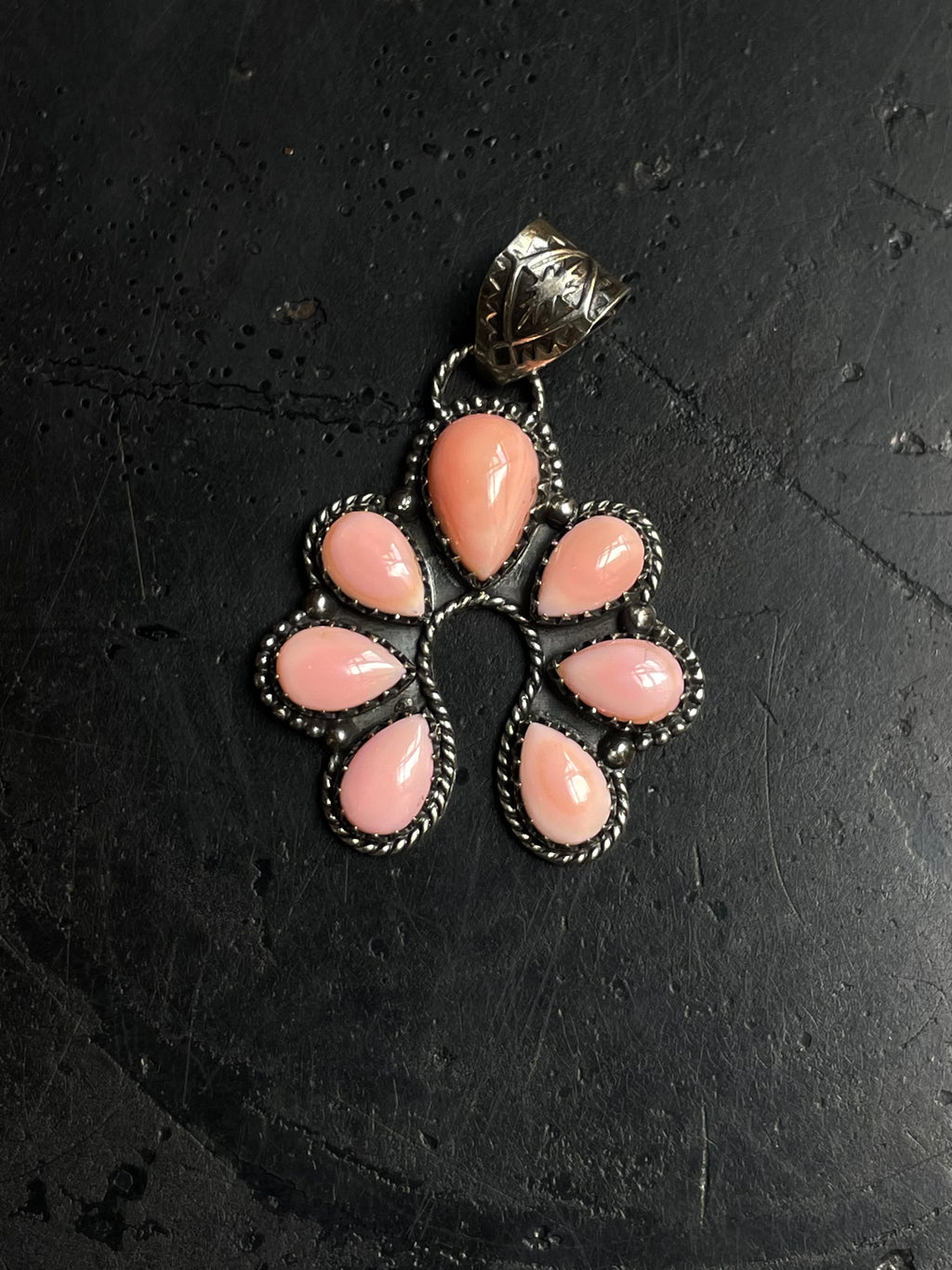 Pink Conch Naja Pendant | 925 Sterling Silver E281