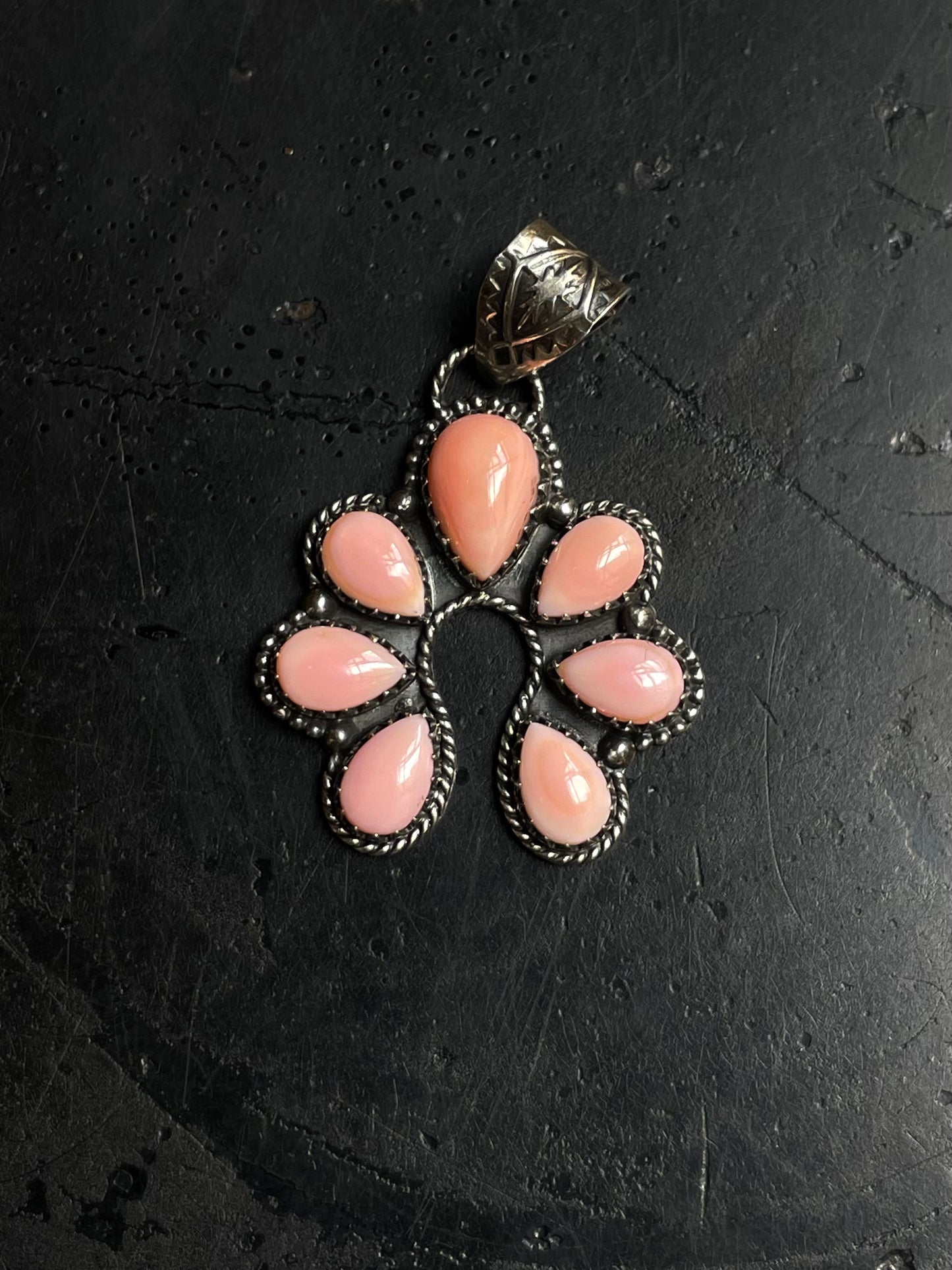 Pink Conch Naja Pendant | 925 Sterling Silver E281