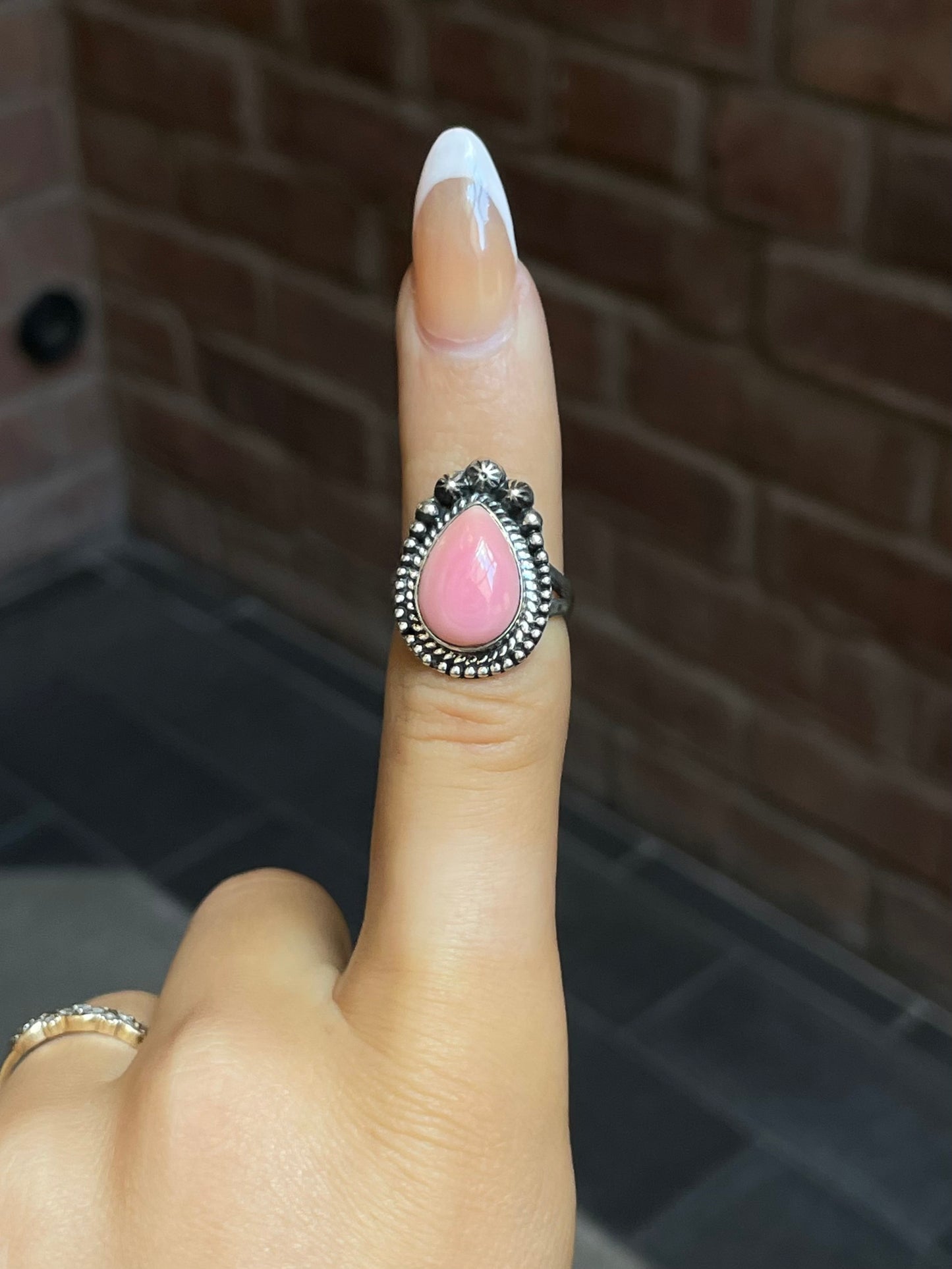 Pink Conch Tear Drop Ring Size 6| Sterling Silver E914