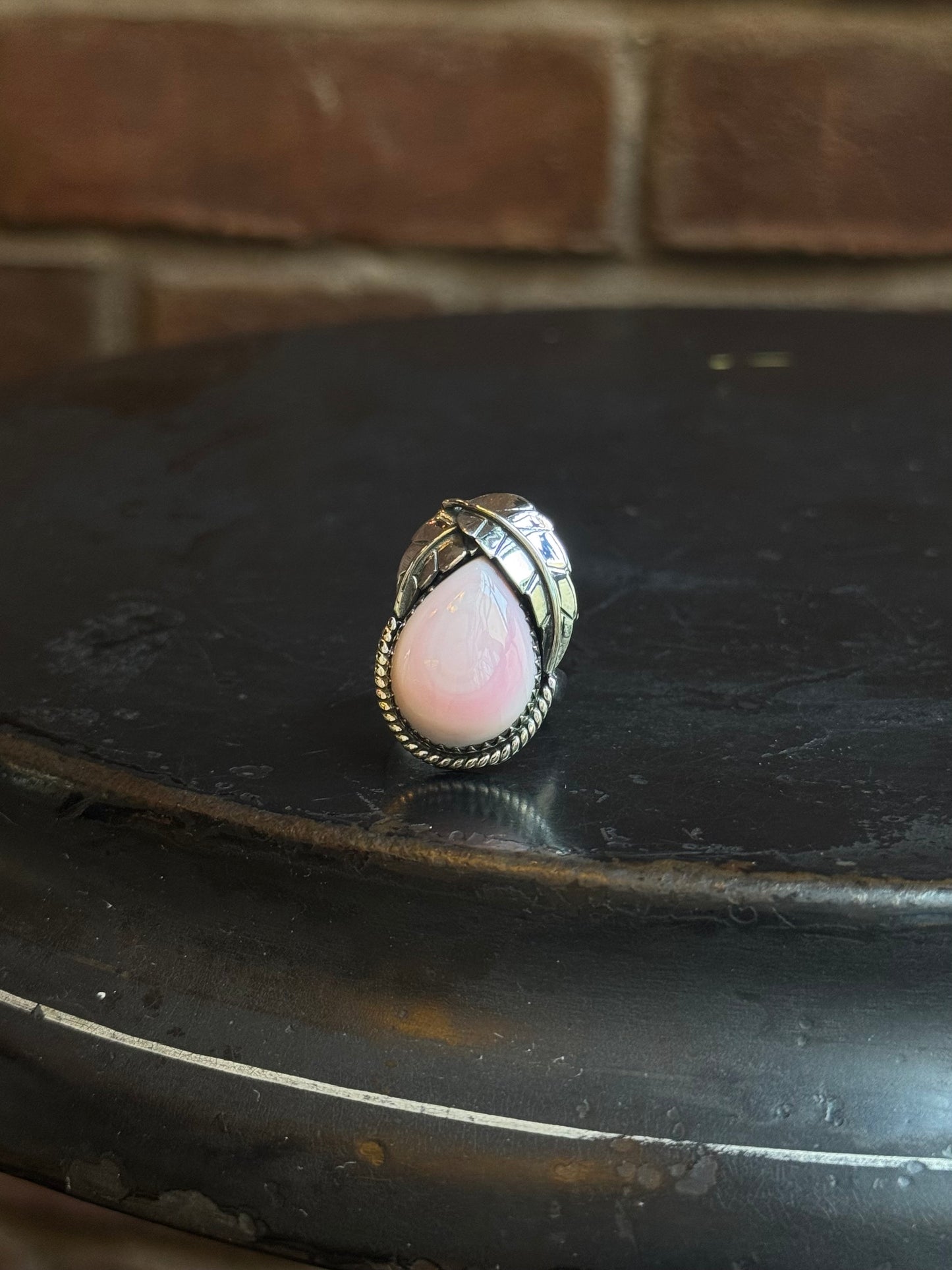 Feather Design Pink Conch Ring | Sterling Silver | Size 8 | C165