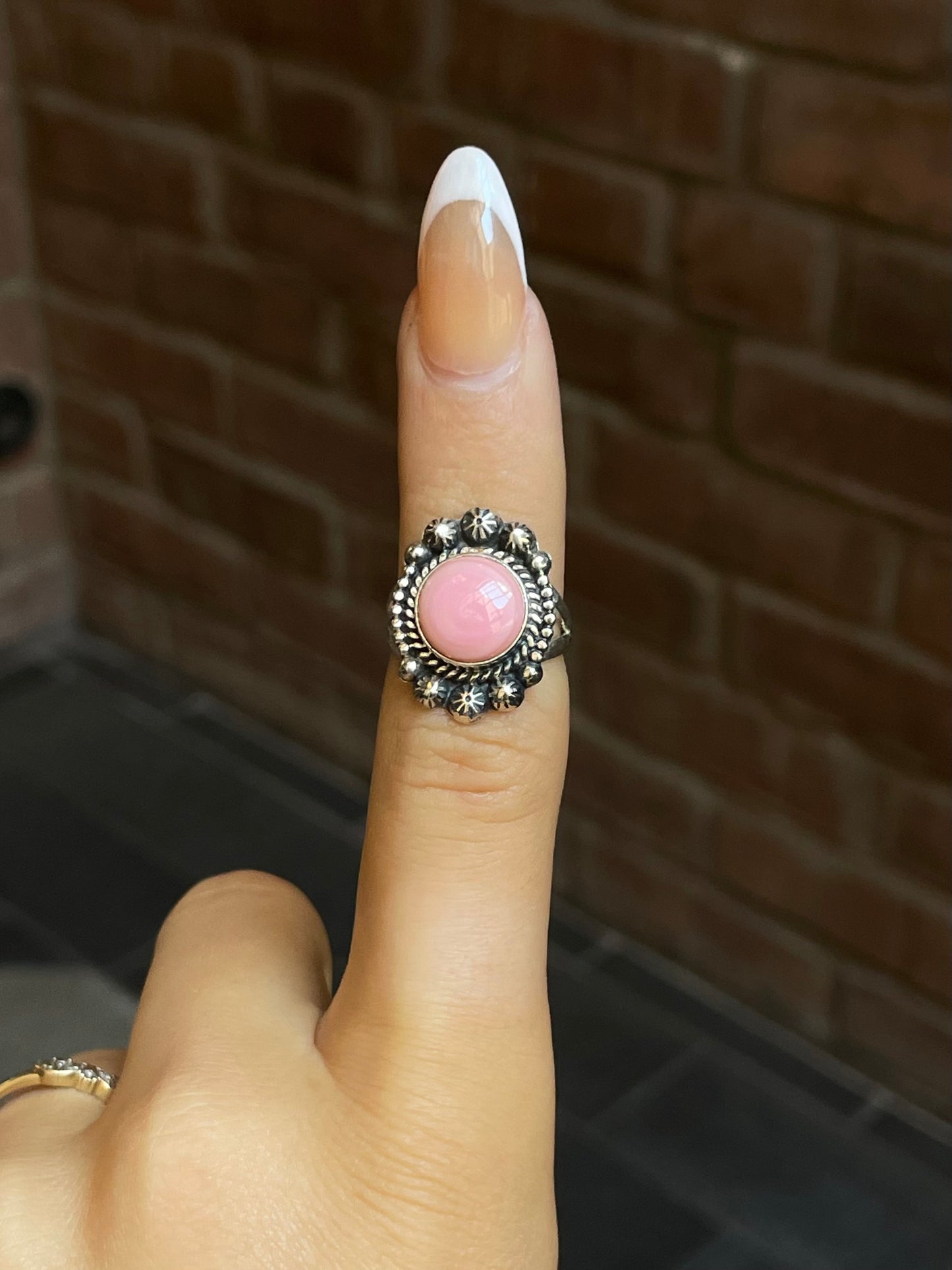 Pink Conch Circle Ring Size 6 | Sterling Silver E913