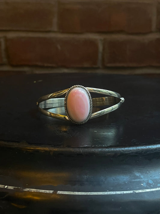 Pink Conch Cuff Bracelet | 925 Sterling Silver C902