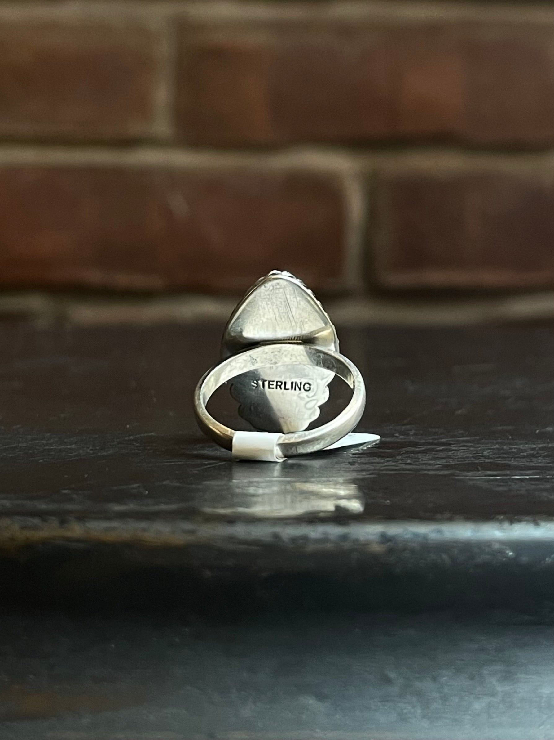 Pink Conch Teardrop Ring | Sterling Silver | Size 7 | A732