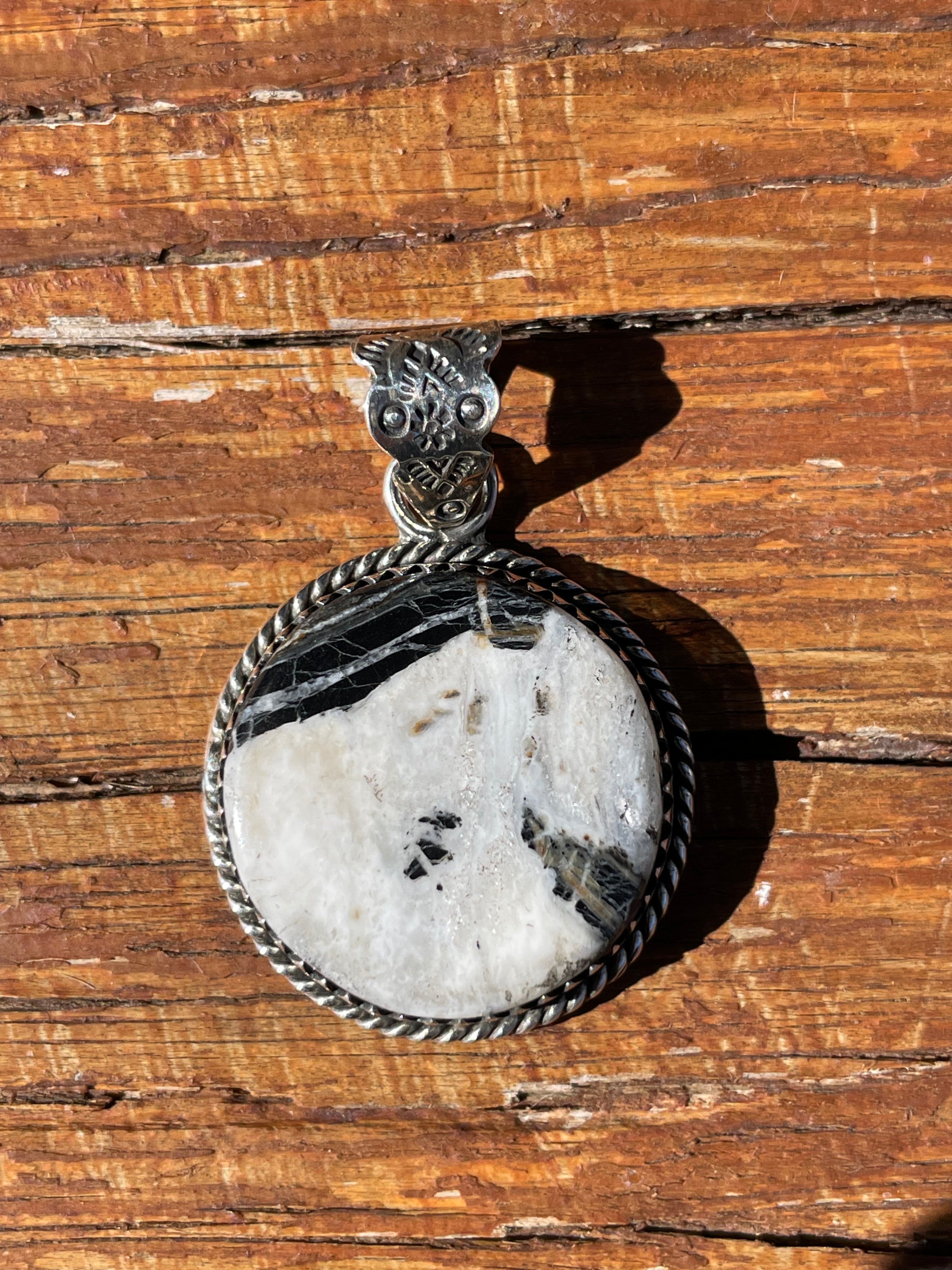 White Buffalo Pendant | 925 Sterling Silver B911