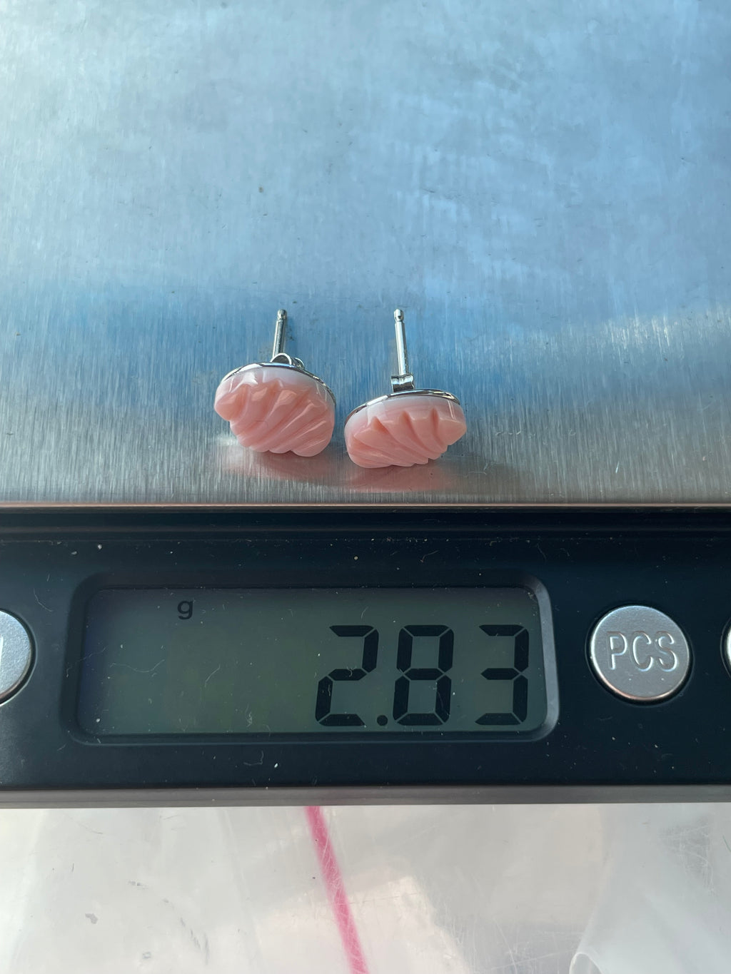 Pink Conch Shell Stud Earrings | 925 Sterling Silver B600
