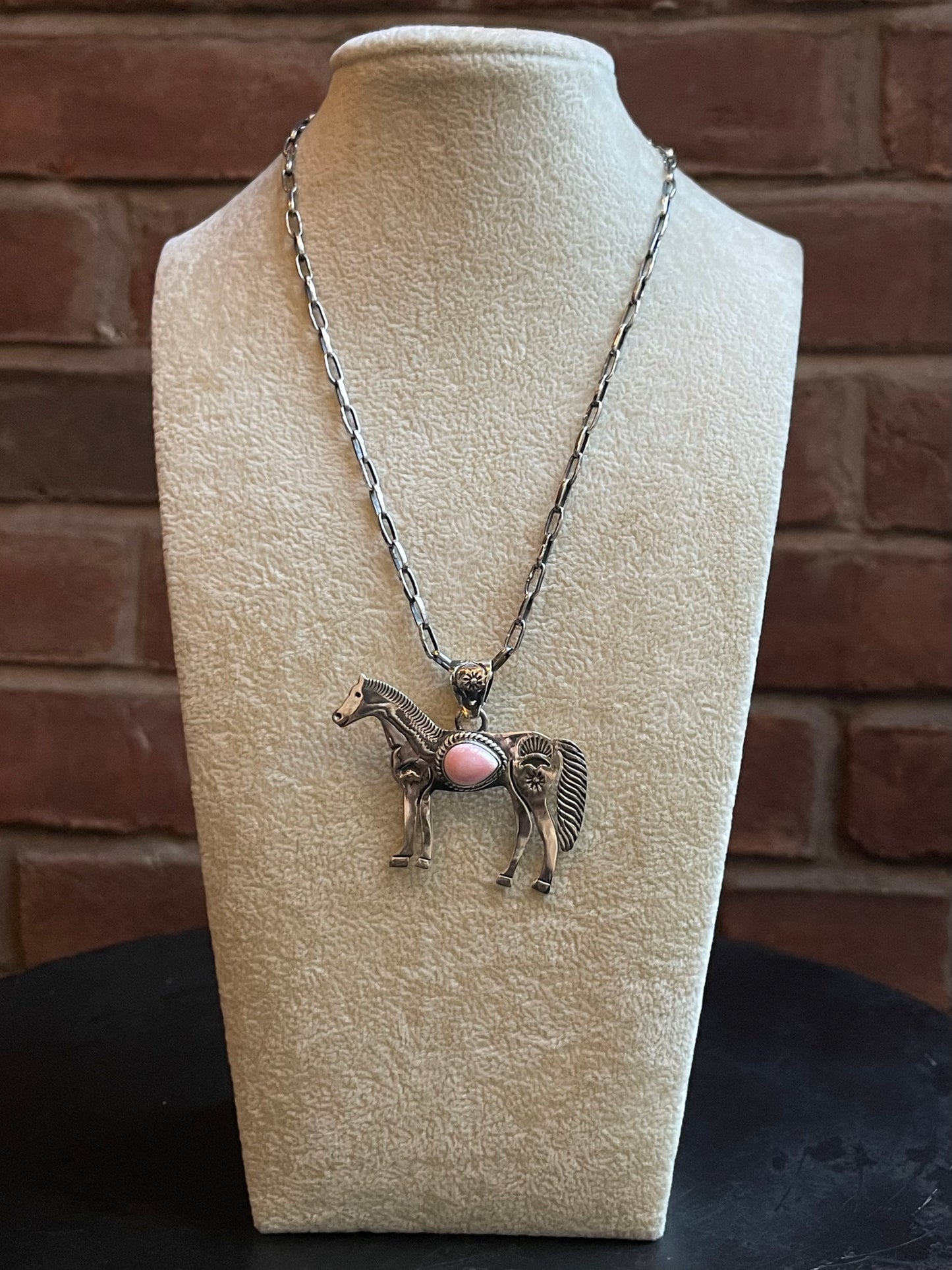 Pink Conch Horse Pendant | 925 Sterling Silver E253