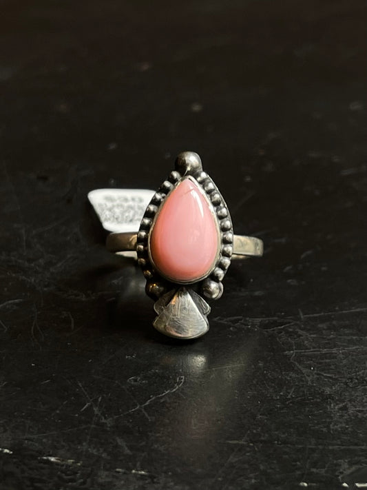 Dainty Pink Conch Ring | Sterling Silver | Size 6 | A433