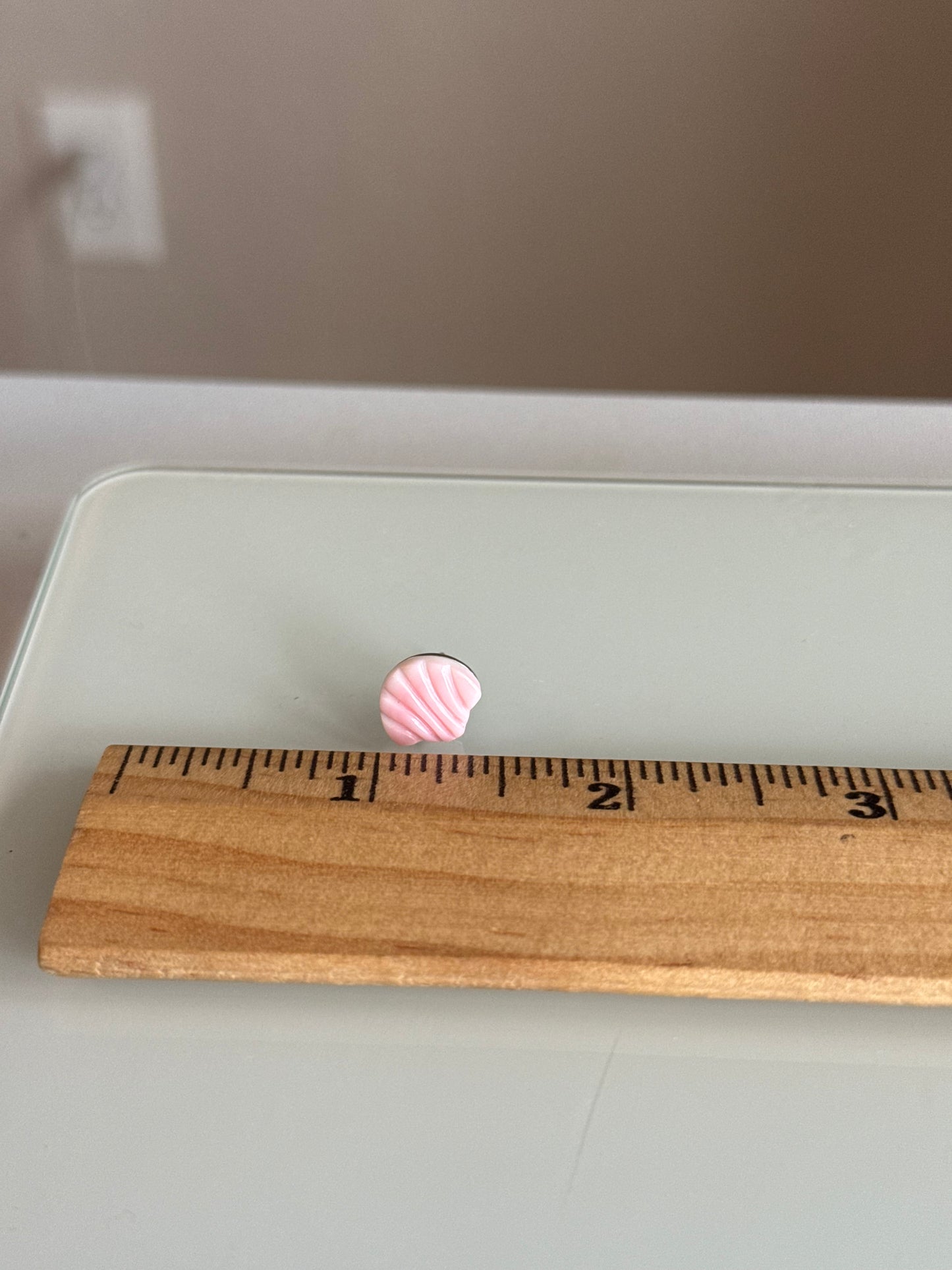 Pink Conch Sea Shell Stud Earrings | 925 Sterling Silver C275