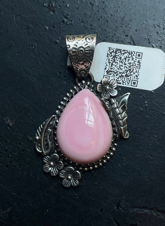 Pink Conch Pendant Leaf Butterfly | Sterling Silver | A559
