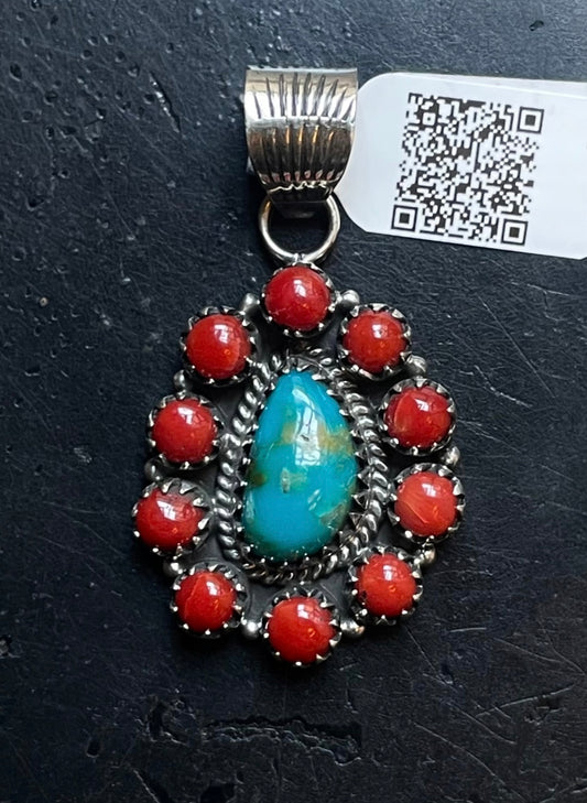 Kingman Turquoise Oval Cluster Pendant | Sterling Silver | A691